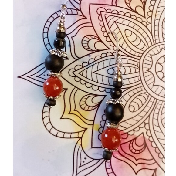 OBSIDIAN, CARNELIAN, SILVERY BALI STYLE ACCENTS - Picture 1 of 9